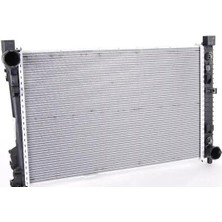 BSG Mercedes W203 Kasa C200 Kompressor Su Radyatörü A2035000503