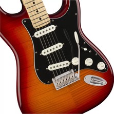 Fender Player Stratocaster Plus Top Akçaağaç Klavye Aged Cherry Burst Elektro Gitar