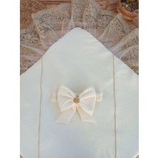 Beruflic Yenidoğan Piramitland Taşlı Gold Güpür Işleme Bebek Battaniyesi Kundak Ekru