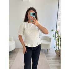 Patuta Butik Ekru Tok Doku Altı Volanlı Bluz