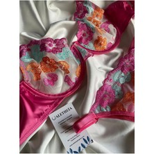 Aletheia Lingerie Pembe Çiçekli Brode Sütyen Takımı