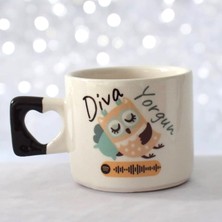 İki Seramik Ikili Diva Yorgun Spotify Kodlu  Kırmızı Kalp Kupa Bardak / Mug - Çay & Kahve Fincanı