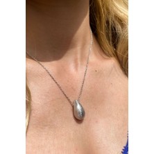 Glamie Jewelry 925 Ayar Rodyum Kaplamalı Mat Kucuk Damla Gümüş Kolye