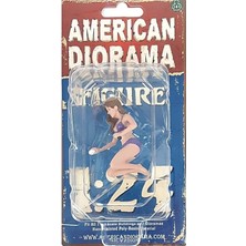 American Diorama AD76365 1/24 Ölçek Araba Yıkayan Bikinili Kız (Alisa) Sergilemeye Hazır Plastik Figürü