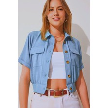 Hazelin Kadın Buz Mavi Cepli Düğmeli Kısa Kollu Yazlık  Crop Gömlek Ceket HZL22S-BD106631
