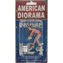 American Diorama AD76364 1/24 Ölçek Araba Yıkayan Bikinili Kız (Cindy) Sergilemeye Hazır Plastik Figürü With Water Bucket