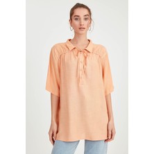 Vitrin Önü Düğmeli Bağlamalı Bluz