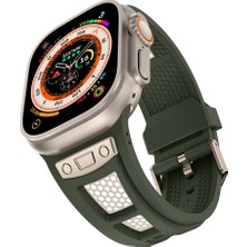 AktarMobile Apple Watch Ultra / Ultra 2 49 mm Uyumlu Silikon Kordon Metal Detaylı Hava Alabilen Premium Kayış
