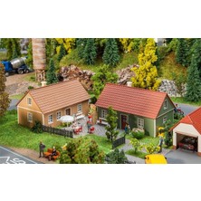 Faller 130607 1/87 Ölçek, Köy Evleri ( 2 Adet ), Plastik Model Kiti