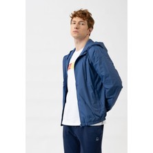 Benetton Bnt-M Yağmurluk Erkek Su Geçirmez Hafif Yapı ile Şık Tasarım 20PVUN01X
