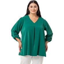 Disentis Modest Büyük Beden V Yaka Önü Plikaşeli Katlamalı Kollu Zümrüt Bluz