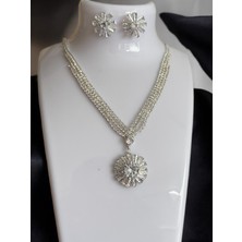 Nur's Jewelery & Accessories Tamamı Zirkon Taşlarla Kaplı Vip Abiye Kolye ve Küpe Set Düğün Nişan Kına Doğum