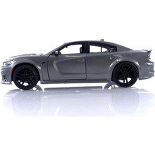 Fast & Furious Fast x 1:24 Dom's 2021 Dodge Charger Srt Hellcat Die-Cast