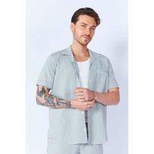 Edition Haki Gofre Çizgili Cep Detaylı Kısa Kol Apaş Yaka Erkek Gömlek EE100114629-4629