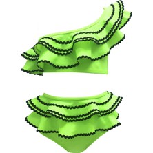 Look Me Tek Omuz Su Taşı Detaylı Büyük Fırfırlı Yeşil 50UV Kız Çocuk Bikini Takımı BY NESSI BYRD