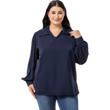 Disentis Modest Büyük Beden Gömlek Yaka Manşetli Yanı Yırtmaçlı Lacivert Bluz