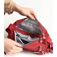 571 Collections Çapraz Askılı Ultra Hafif Çok Cepli Omuz Çantası Kırmızı (Model: 571-6R)