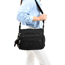 571 Collections Çapraz Askılı Ultra Hafif Çok Cepli Bayan Omuz Çantası Siyah (Model: 571-6A)