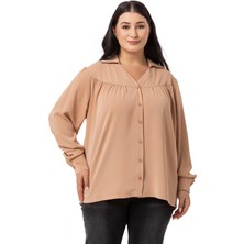 Disentis Modest Büyük Beden Yakalı Önü Büzgü Robalı Uzun Kol Camel Gömlek