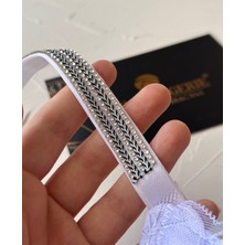 Intive Lingerie Jasmine Askıları Parlak Taşlı Hafif Destekli Dantelli Soft Cup Ithal Sütyen (B-C Cup)
