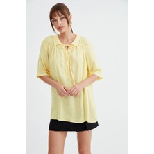 Vitrin Önü Düğmeli Bağlamalı Bluz