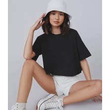 Basium Siyah Oversize Basic Kadın Crop Tshirt