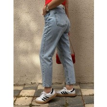 Seda Aslan Butik Yıkamalı Mom Fit Jean
