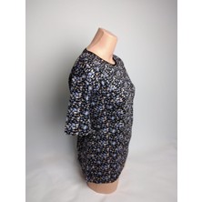 Yaşar Triko Kadın Siyah Desenli Bisiklet Yaka Kısa Kollu Yanları Yırtmaçlı Yazlık Viskon  Anne Penye Tişört Bluz