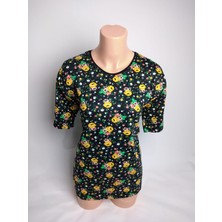 Yaşar Triko Kadın Siyah Desenli Yuvarlak Yaka Kısa Kollu Yanları Yırtmaçlı Viskon Anne Penye Tişört Bluz