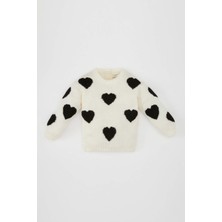 DeFacto Kız Bebek Kalp Desenli Bisiklet Yaka Triko Kazak Günlük Kullanım İçin Şık Seçenek