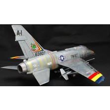 Trumpeter 02840 1/48 F-100F Super Sabre Savaş Uçağı Demonte Plastik Maketi