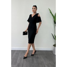 Giyimmasalı Atlas Kumaş Büzgü Detaylı Kalem Elbise - Siyah