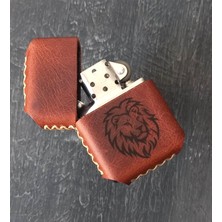 Nikura Craft Nikuracraft Kişiye Özel Benzinli Çakmak Deri Çakmak El Yapımı Hakiki Deri Çakmak Aslan Desenli Zippo Tarzı Çakmak