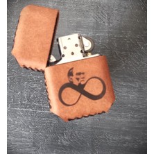 Nikura Craft Nikuracraft Kişiye Özel Çakmak Benzinli Çakmak Hakiki Deri Kılıflı Zippo Tarzı Çakmak Atatürk Desenli Çakmak