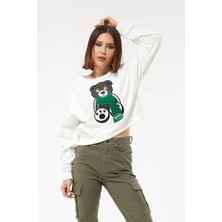 Go Veform Sıfır Yaka Figürlü Kadın Kısa Sweatshirt Ekru ZN5041