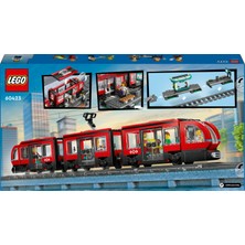 LEGO® City Şehir Merkezi Tramvay İstasyonu 60423 - 7 Yaş ve Üzeri Oyuncak Tren ve Araç Meraklıları için Yaratıcı Oyuncak Yapım Seti (811 Parça)