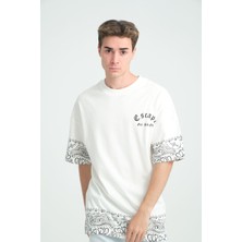 Four Man Oversize Bandana Desenli  Tişört - Şıklığın Ve Rahatlığın Birleşimi