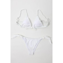 Hazelin Kadın Beyaz Ip Bağlamalı  Astarlı Üçgen Bikini Takım HZL24S-LC2228