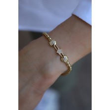 Yenigün Kuyumculuk 14 Ayar Altın Taşlı Yıldız Detaylı Modern Bileklik