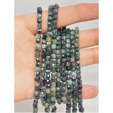 Yaşam Tohumu Bileklik Boy Zümrüt Taşı Küp Şekilli Yarım Dizi 4mm (45906) (18CM Uzunluğundadır)