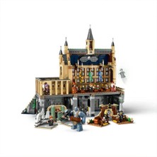 LEGO Harry Potter The Great Hall Hogwarts Şatoşu LEGO Yapım Seti - 1732 Parça