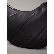 Calvin Klein Siyah Kadın Omuz Çantası K60K612370Beh