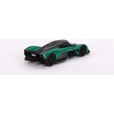 Bigstoy Mini Gt 1/64 Aston Martin Valkyrie Aston Martin Racing Green MGT00600