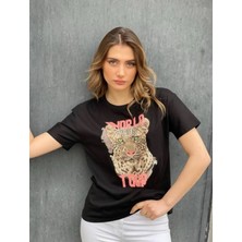 Burce Butik Siyah Leopar Motifli Bisiklet Yaka Kısa Kollu Tshirt