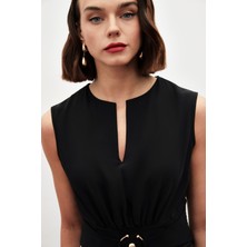 Sateen Toka Detaylı Kolsuz Bluz - Siyah