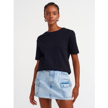 Dilvin 31218 Dikiş Detaylı T-Shirt-Siyah