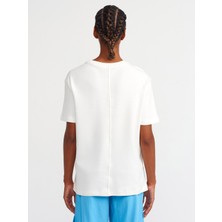 Dilvin 31218 Dikiş Detaylı T-Shirt-Ekru