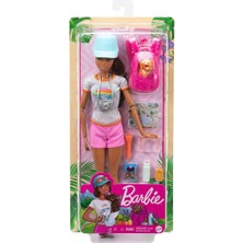 GKH73 Barbie Spa Günü Bebekleri Seçilemez.