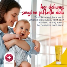 Bebekler Için Durulama Gerektirmeyen Temizleme Sütü - Baby Cleansing Milk 200 ml