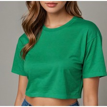 Yeşil Kadın Crop Şık Ve Rahat Crop Tshirt Koleksiyonu Renkli Yaz Cropları Ümodern Klasik Sokak Modası Sportif Crop Top Şehirli Kadın Cropları Trend Crop Tişört